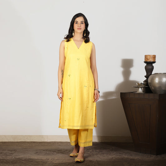 Yellow Chanderi Kurta set with Mirrorwork