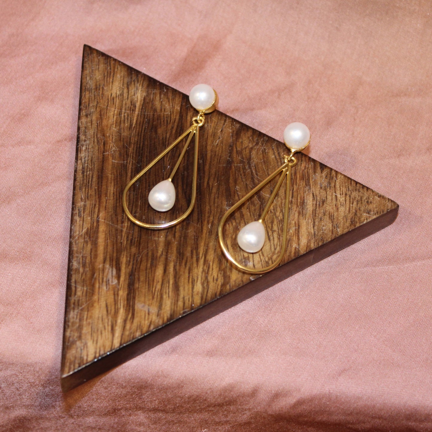 Luminous Pearl Drops