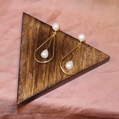 Luminous Pearl Drops