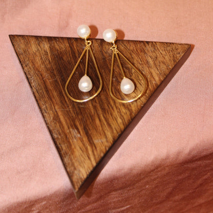 Luminous Pearl Drops