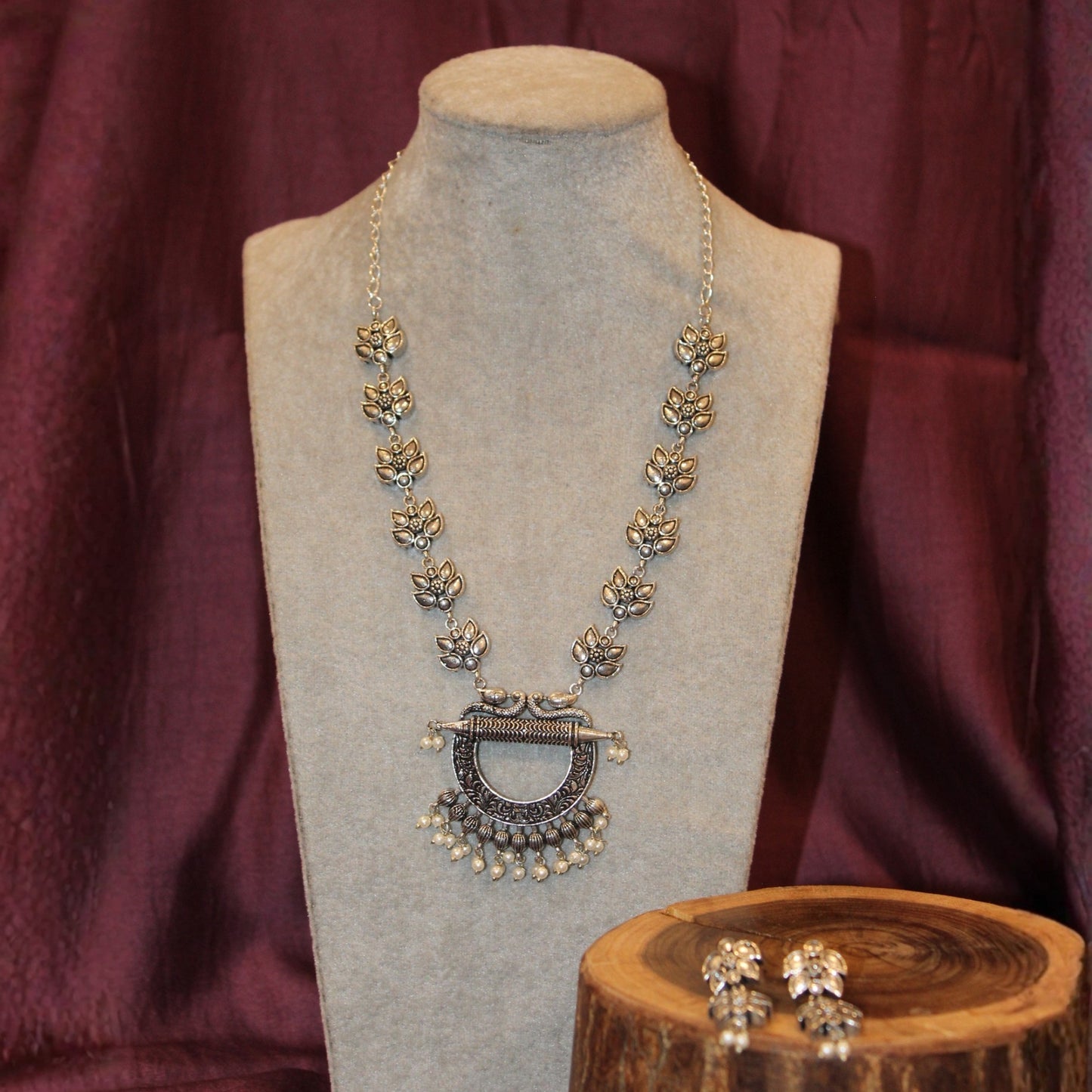 Floral Silver Necklace Set