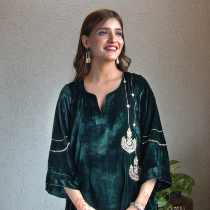 Green Velvet Chandbala Kurta set