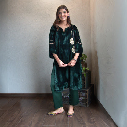 Green Velvet Chandbala Kurta set