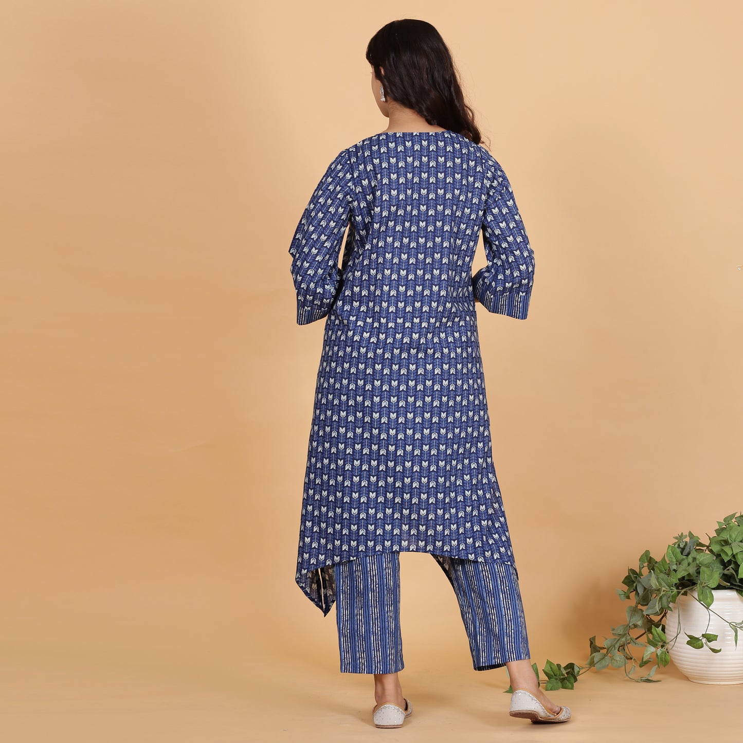 Blue pocket kurta set with Embroidery and striped pants