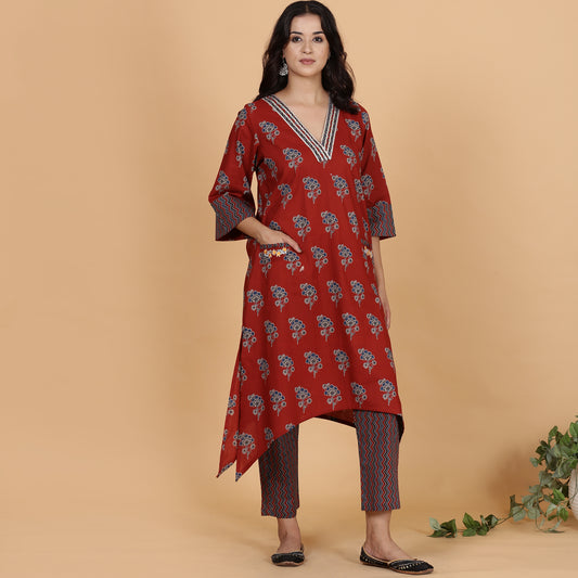 Red pocket kurta set with Embroidery and zig-zag pants
