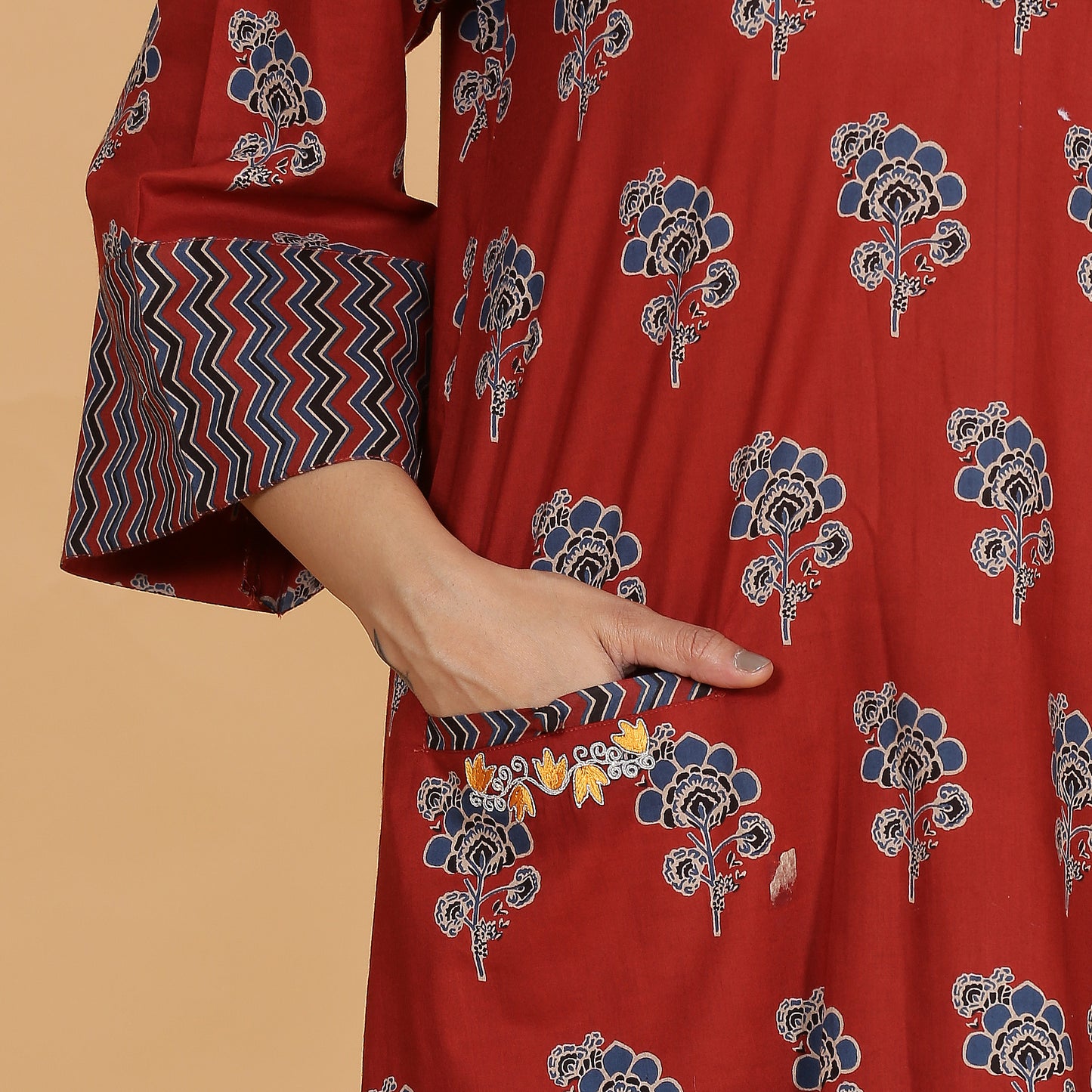 Red pocket kurta set with Embroidery and zig-zag pants
