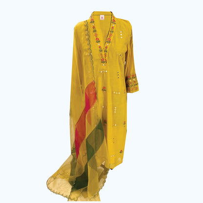 Chanderi embroidered set with organza dupatta