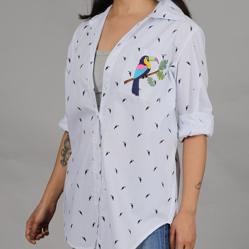 White toucan print shirt with embroidery on the pocket