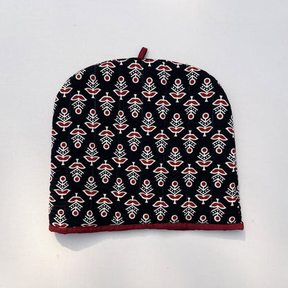 Black printed tea cosy set