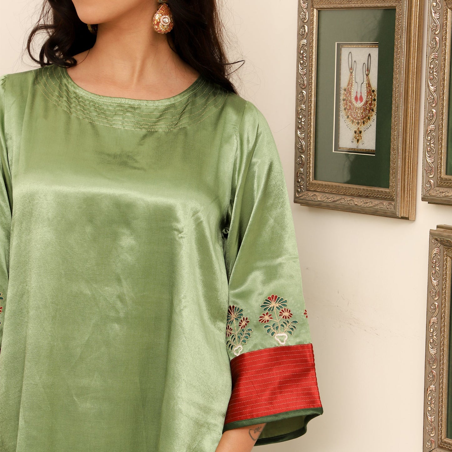 Colour block mashru silk asymmetric kurta set
