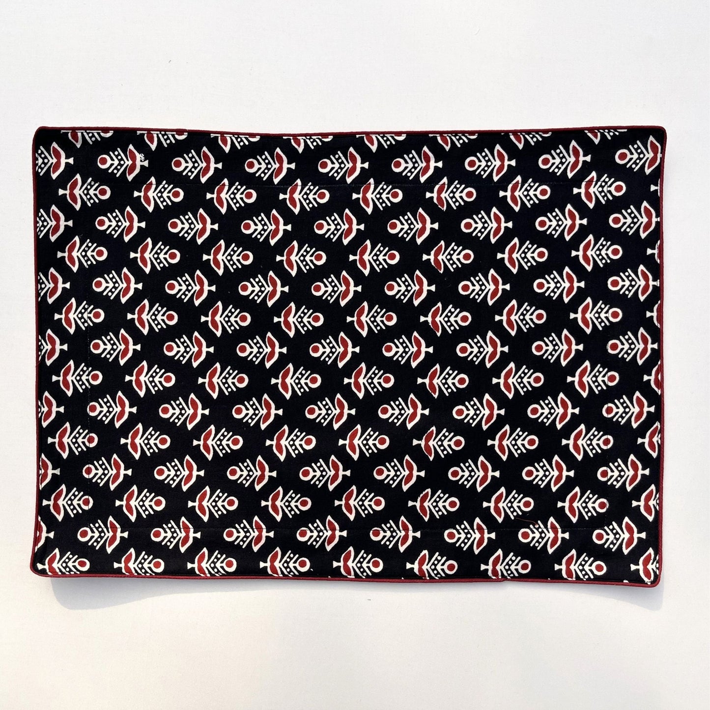 Black printed tea cosy set